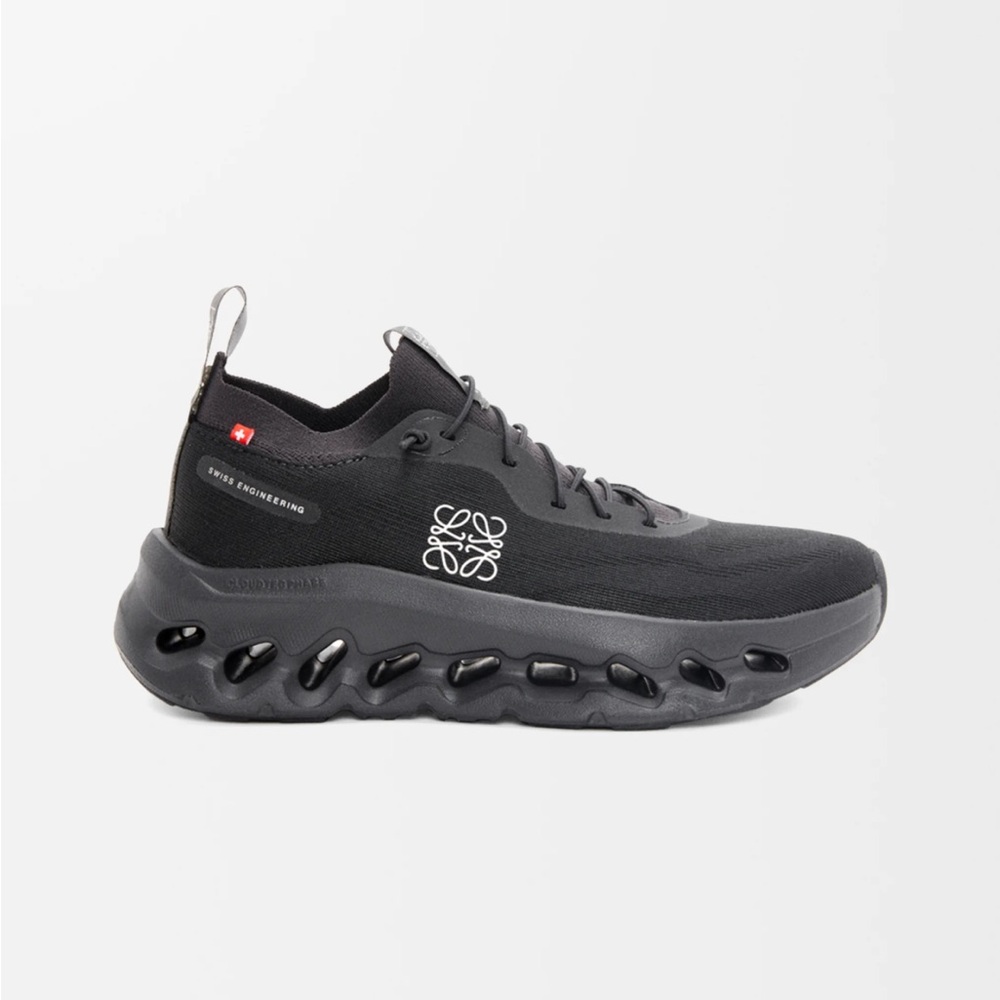 Brand new On cloud x Loewe sneakers